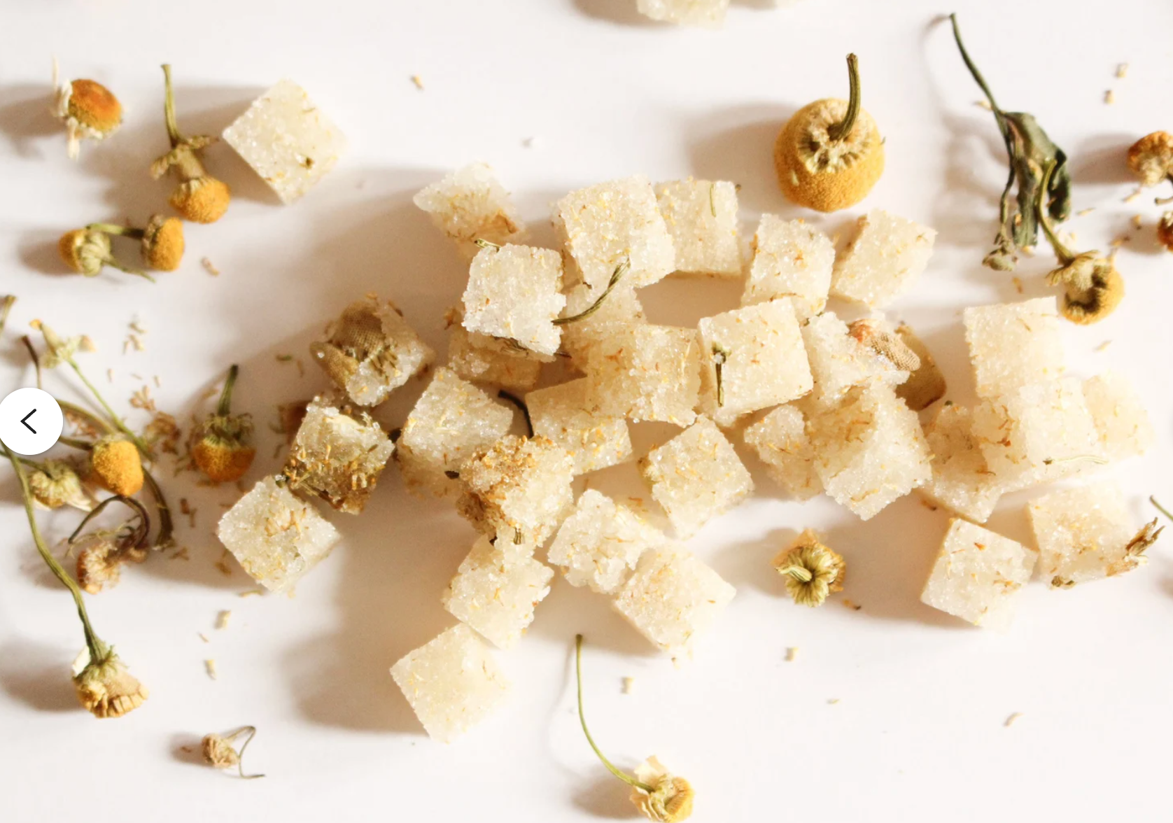 Vanilla infused sugar cubes